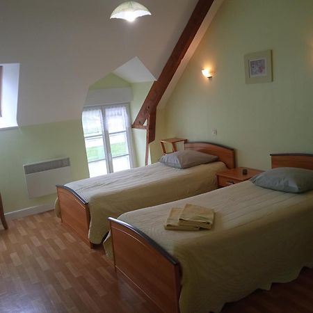 Chambres D'Hotes Le Petit Angle Saint-Broladre Экстерьер фото